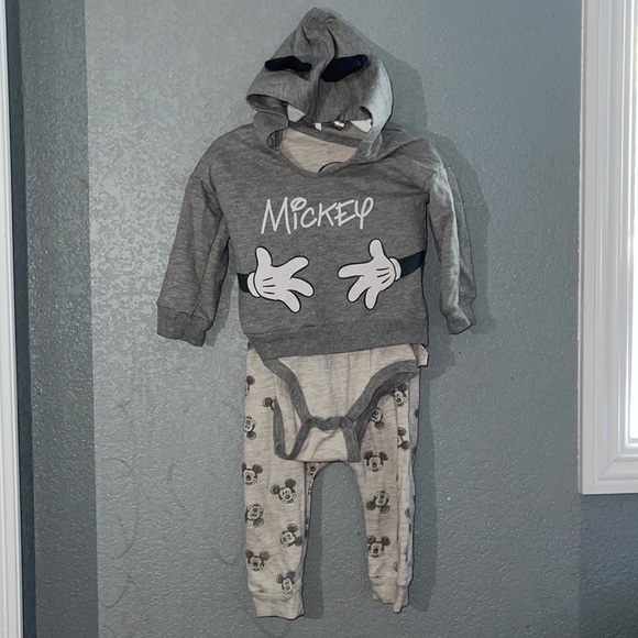 ONE YEAR OLD GIRL CLOTHES - Picture 16 of 17